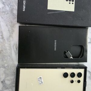 Samsung S24 Ultra  512 Mgb Cream Excellent Condition